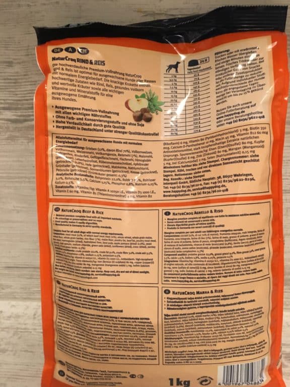 Rückseite der Happy Dog NaturCroq Verpackung mit Nährwertangaben und Deklaration